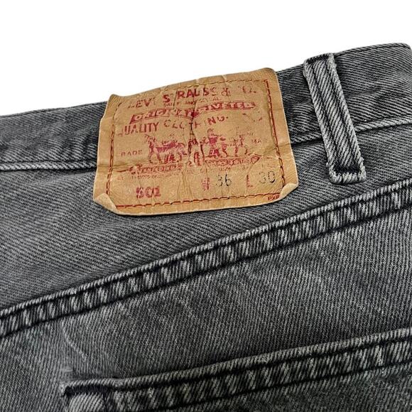 Levi’s 501 Faded Black USA Distressed Jeans - Picture 6 of 11